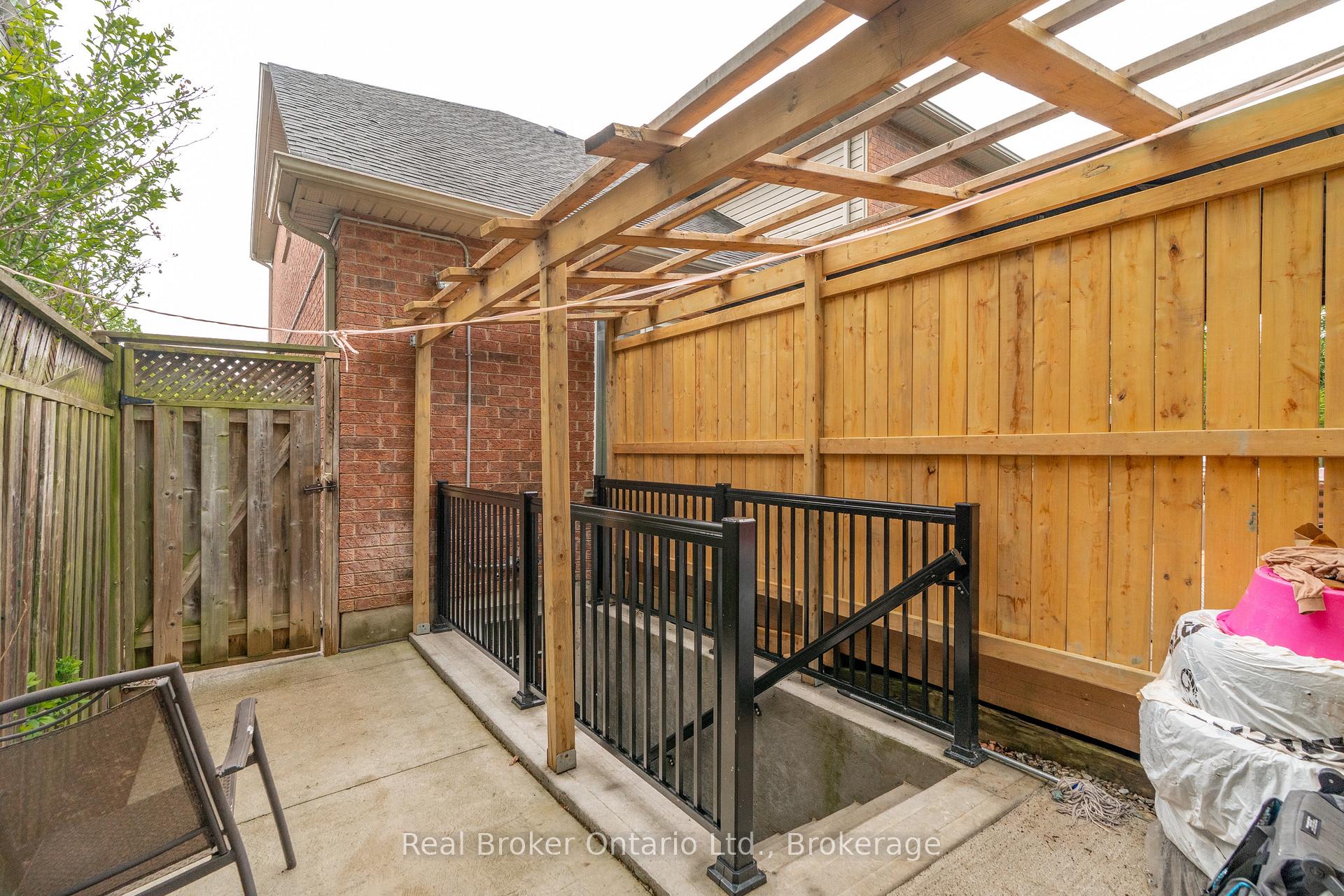 Photo 33 of 280 Farley Drive, Guelph, Pineridge/Westminster Woods — HOMEH