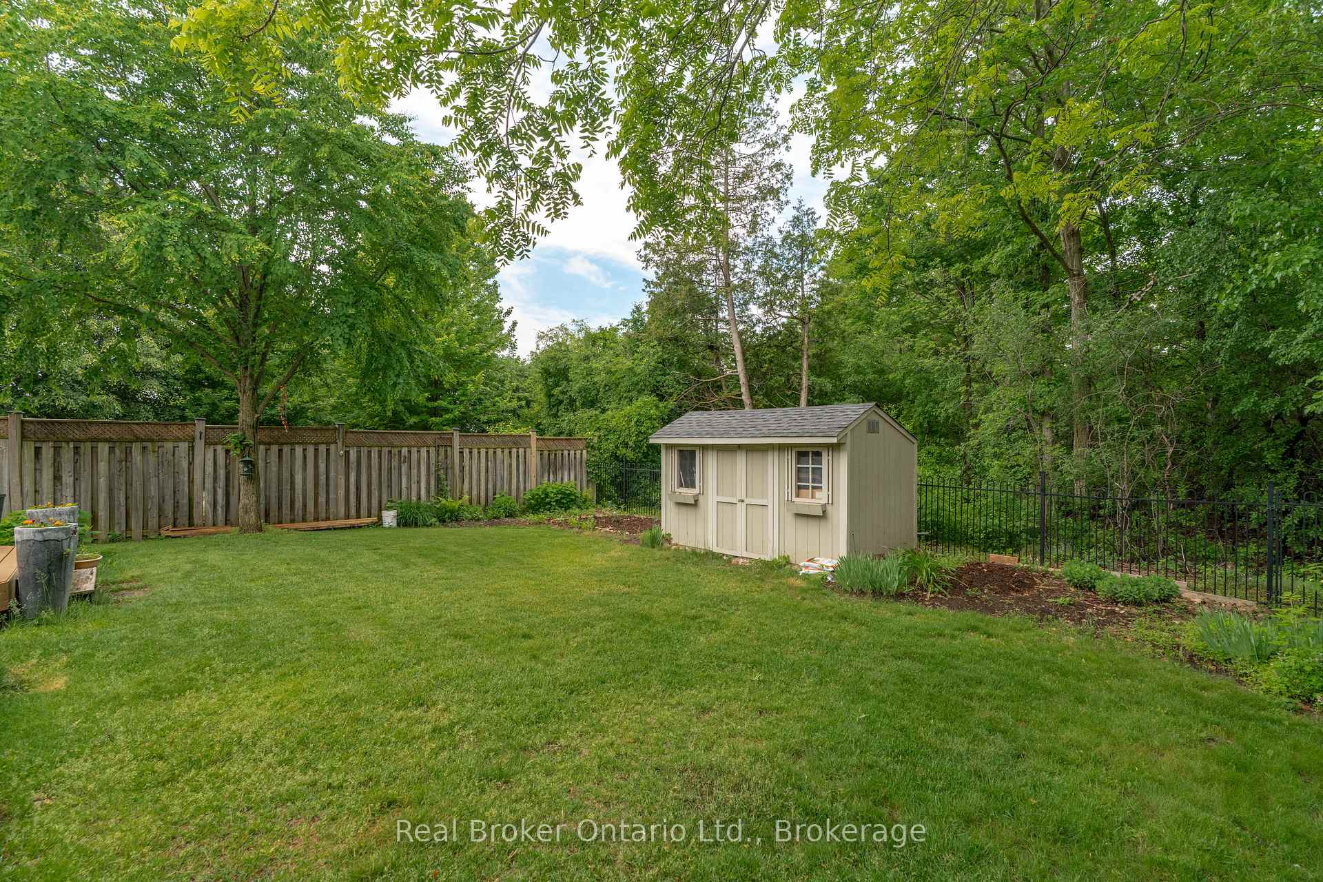 Photo 34 of 280 Farley Drive, Guelph, Pineridge/Westminster Woods — HOMEH