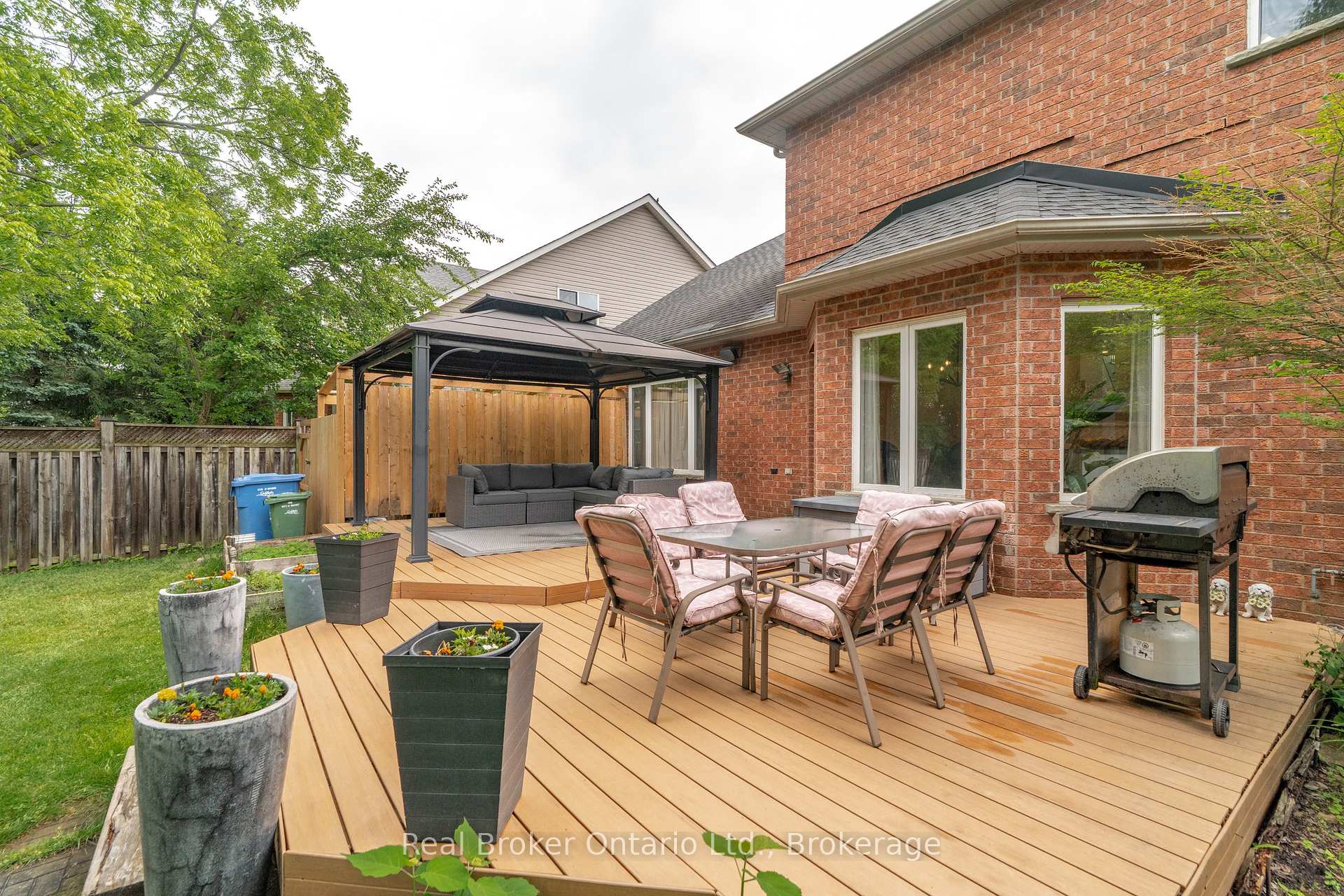 Photo 37 of 280 Farley Drive, Guelph, Pineridge/Westminster Woods — HOMEH