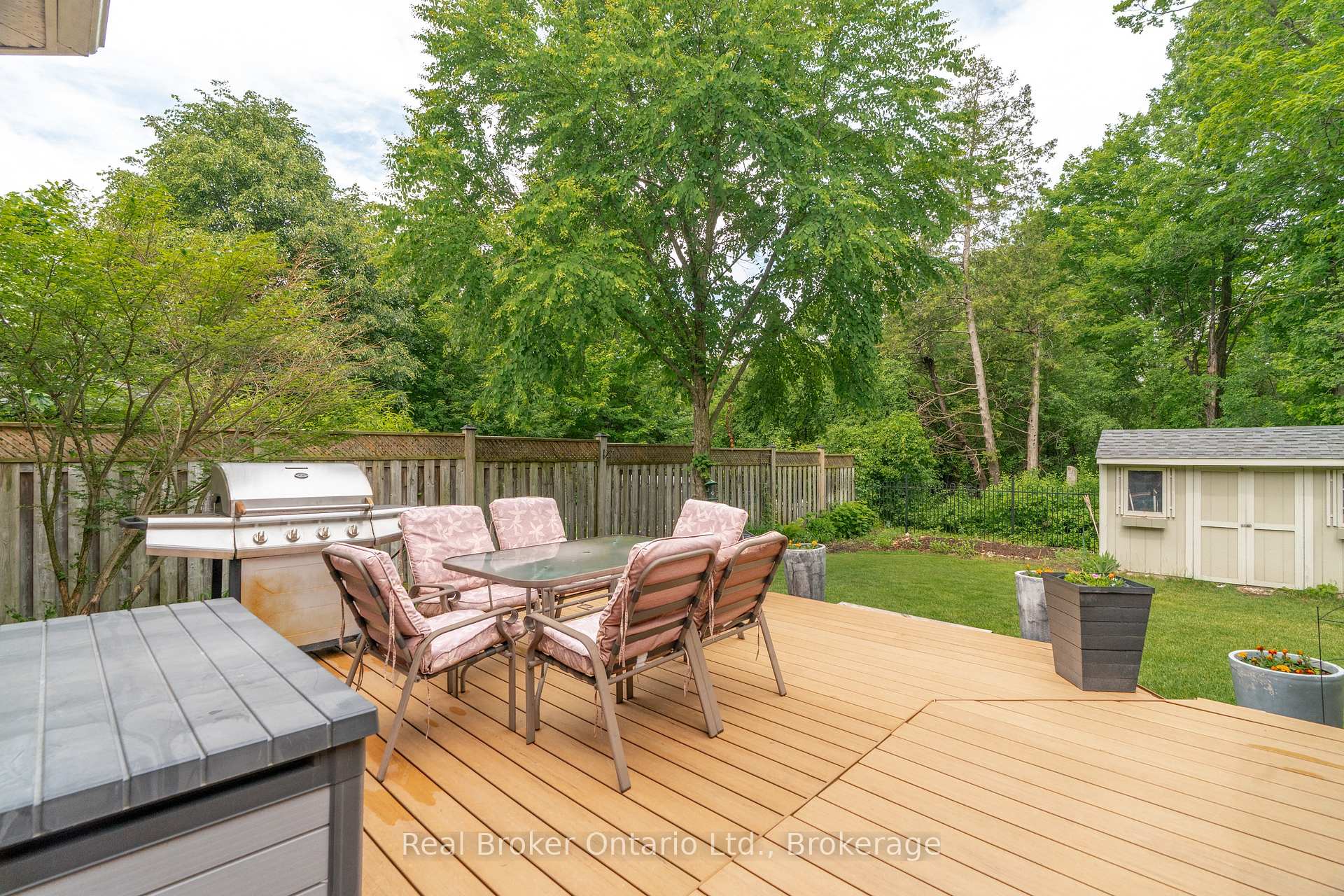 Photo 39 of 280 Farley Drive, Guelph, Pineridge/Westminster Woods — HOMEH