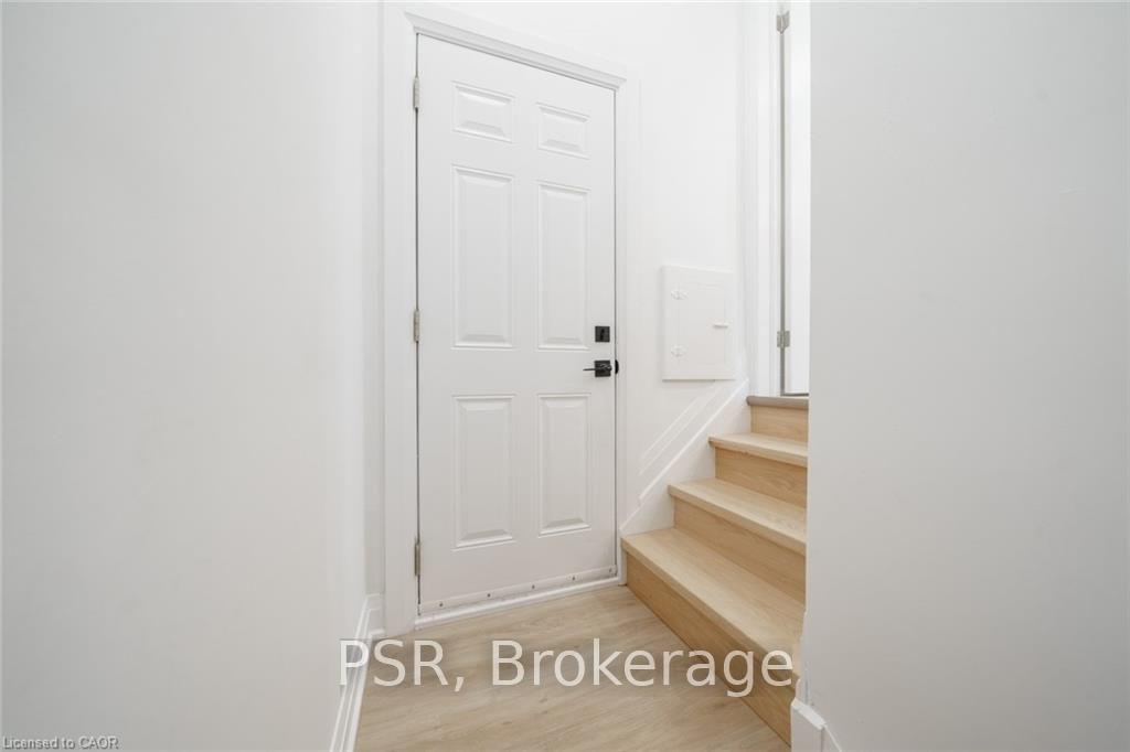 Photo 4 of Unit Lower, 5678 Woodland Boulevard, Niagara Falls, Hospital — HOMEH