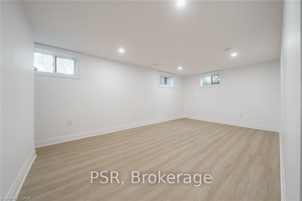 Photo 15 of Unit Lower, 5678 Woodland Boulevard, Niagara Falls, Hospital — HOMEH