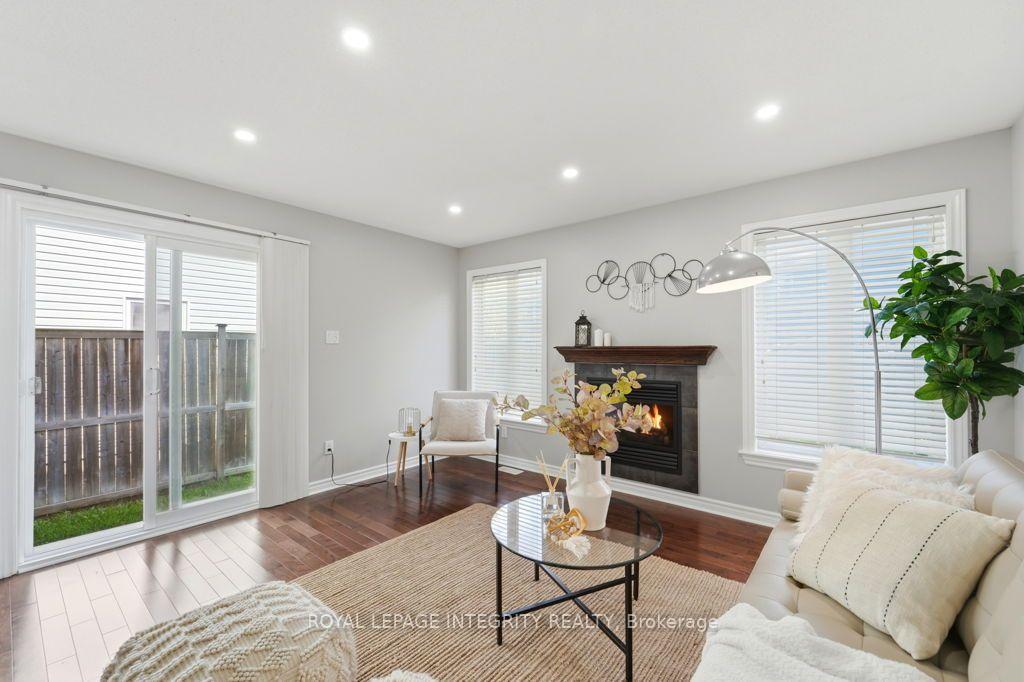 Photo 9 of 209 Tewsley Drive, Ottawa, Riverside South/Gloucester Glen — HOMEH