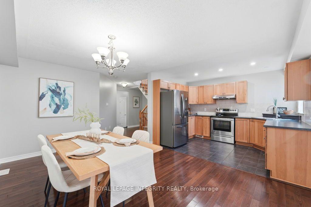 Photo 11 of 209 Tewsley Drive, Ottawa, Riverside South/Gloucester Glen — HOMEH