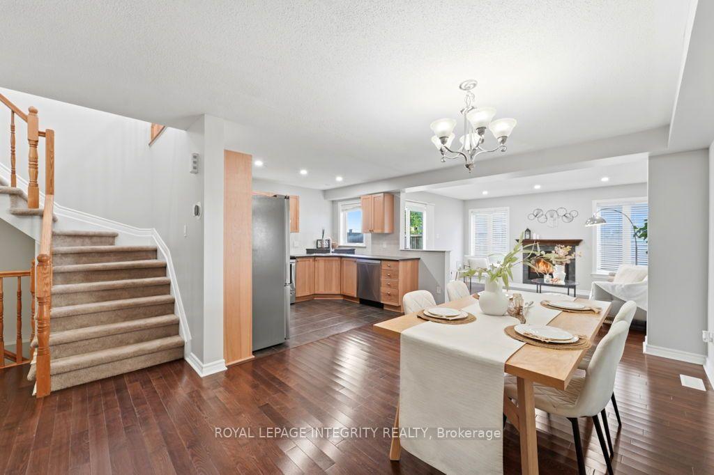 Photo 17 of 209 Tewsley Drive, Ottawa, Riverside South/Gloucester Glen — HOMEH