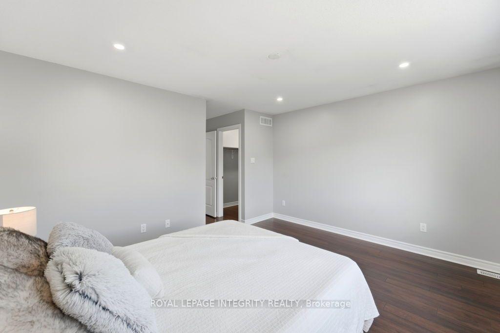 Photo 23 of 209 Tewsley Drive, Ottawa, Riverside South/Gloucester Glen — HOMEH