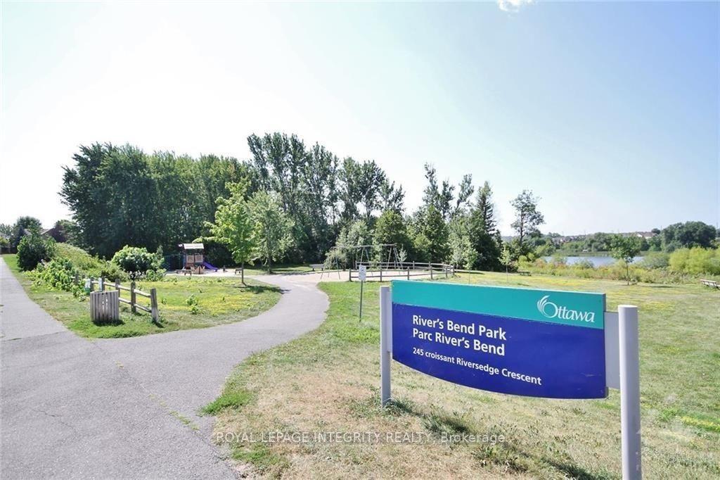 Photo 44 of 209 Tewsley Drive, Ottawa, Riverside South/Gloucester Glen — HOMEH