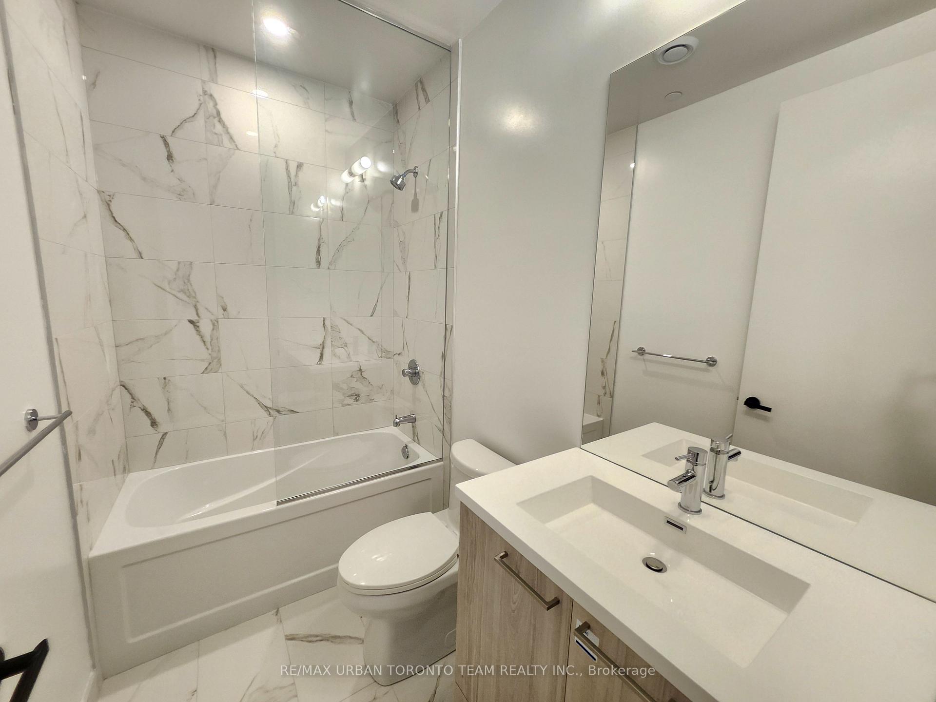 Photo 8 of Unit 6515, 225 Commerce Street, Vaughan, Vaughan Corporate Centre — HOMEH