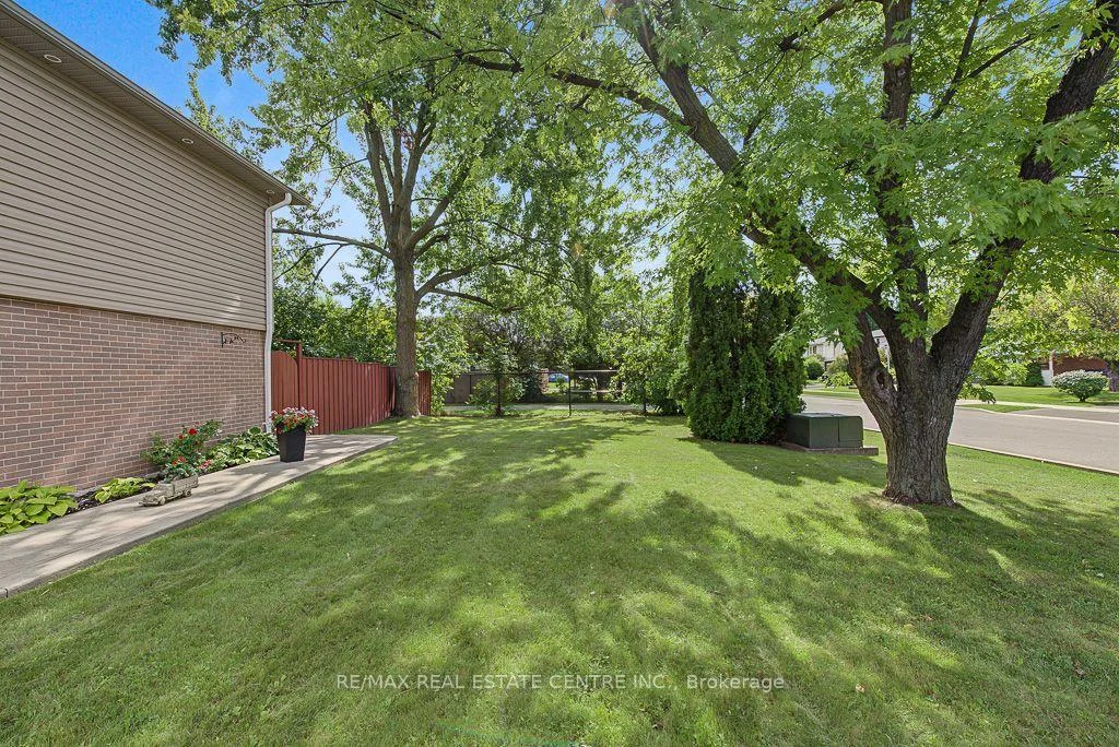 Photo 39 of 276 Bartley Bull Parkway, Brampton, Brampton East — HOMEH