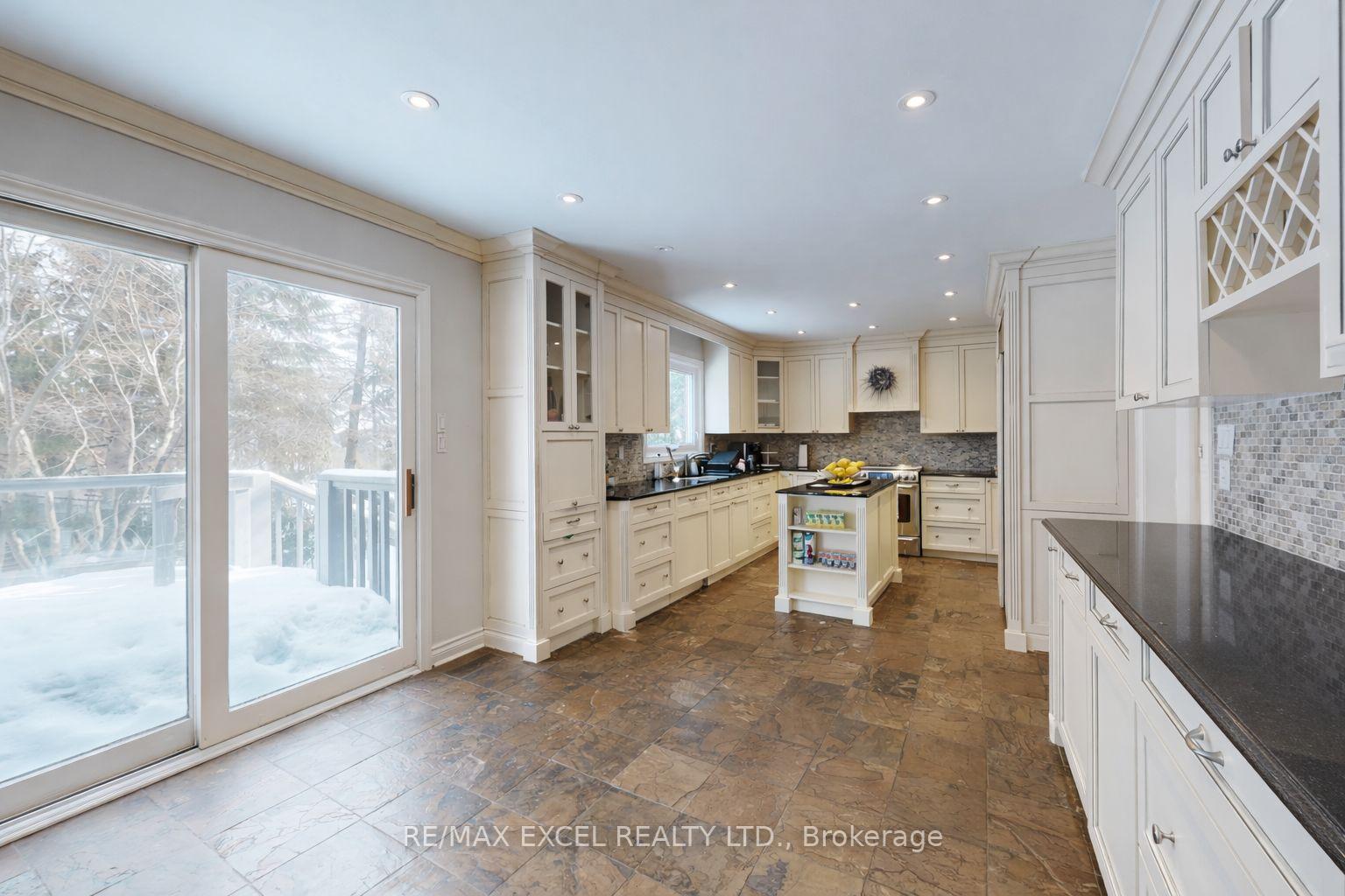 Photo 29 of 67 Rose Green Drive, Vaughan, Uplands — HOMEH