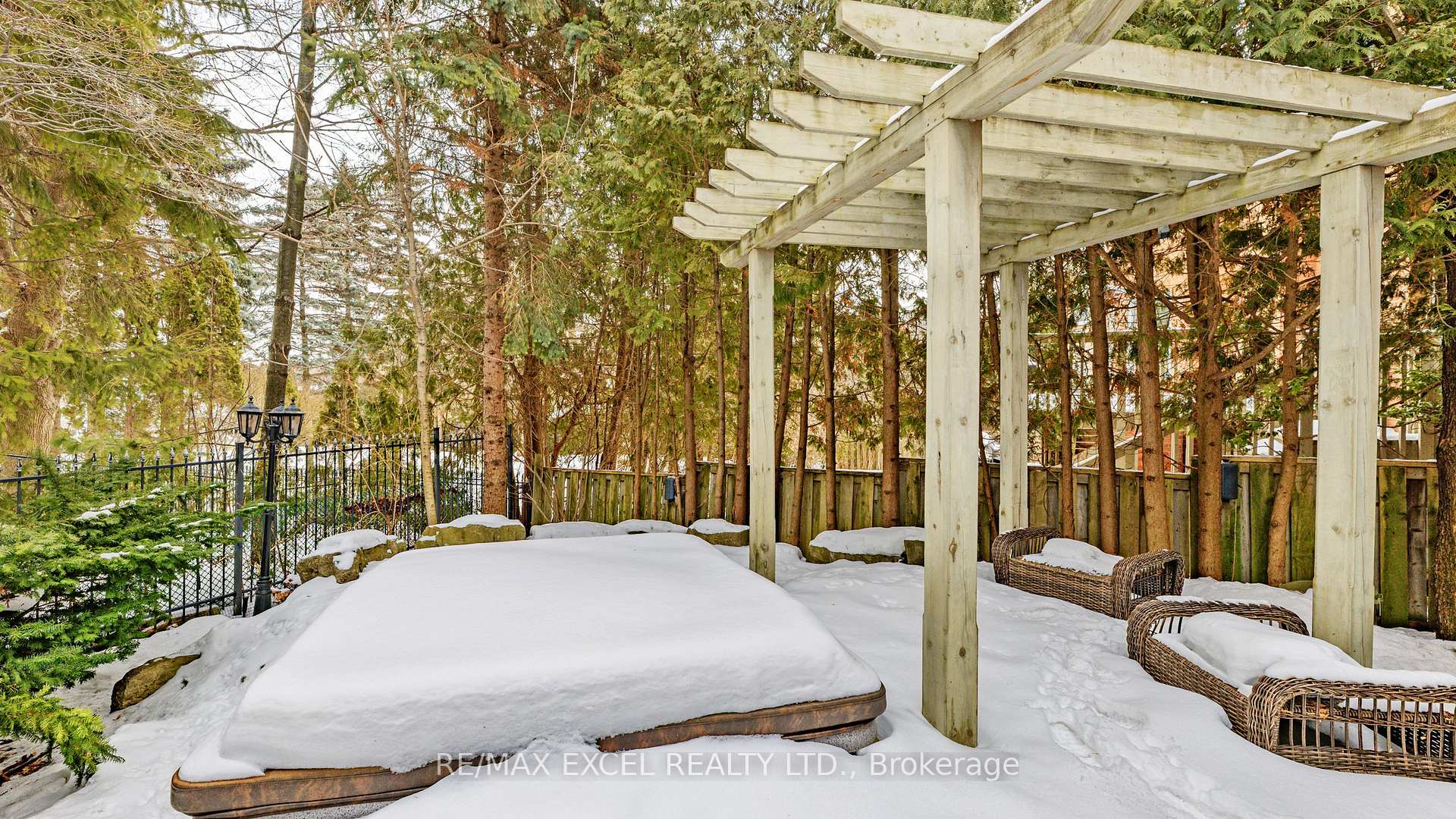 Photo 40 of 67 Rose Green Drive, Vaughan, Uplands — HOMEH