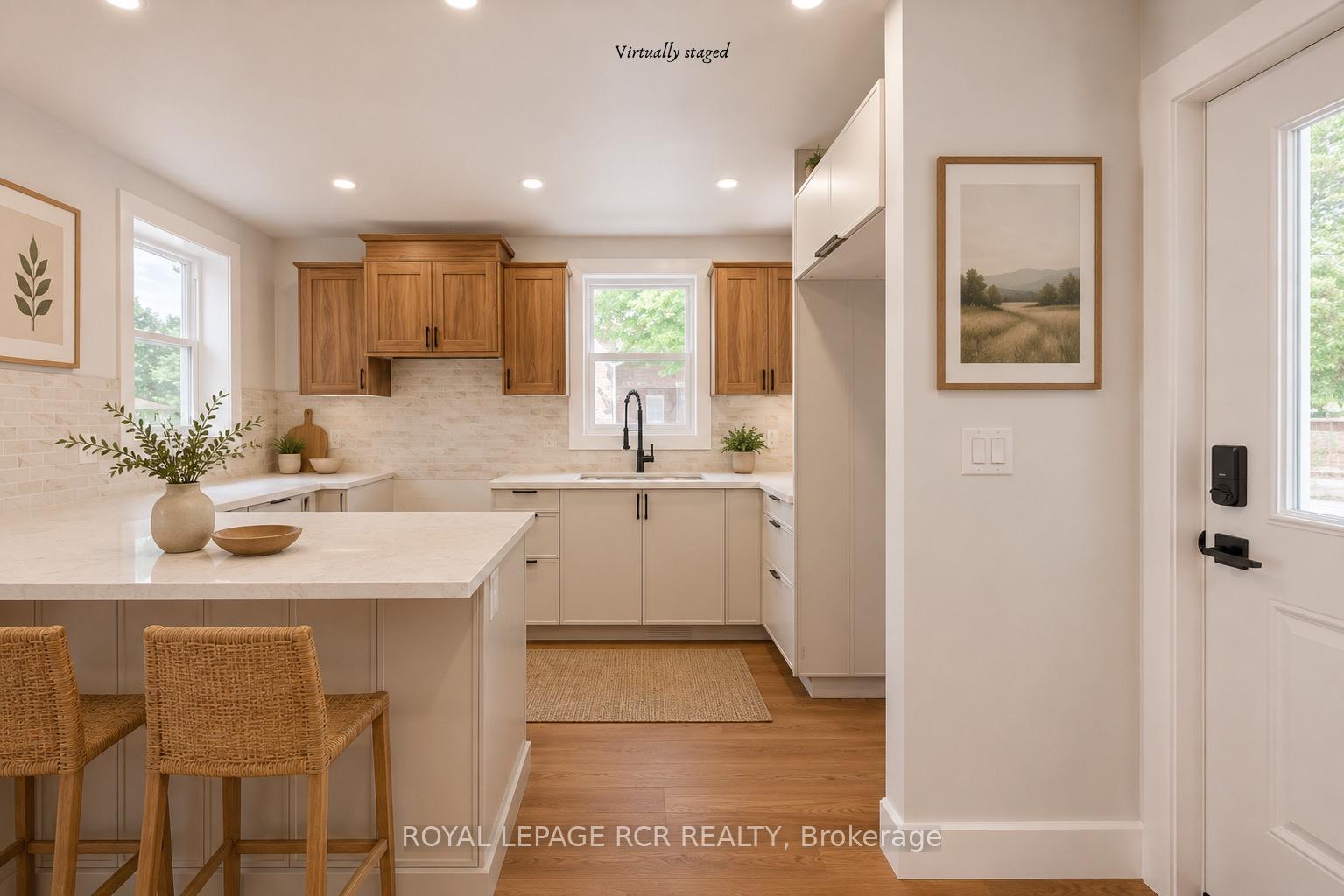 Photo 11 of 402 Main Street E, Shelburne — HOMEH