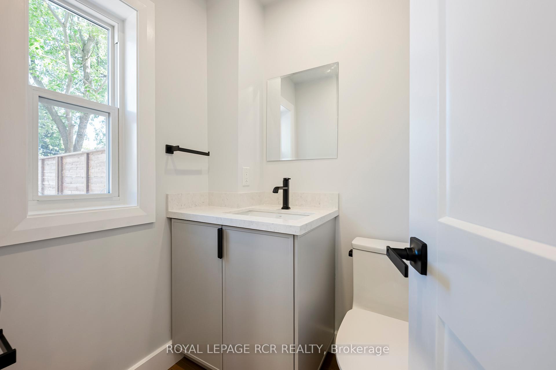 Photo 15 of 402 Main Street E, Shelburne — HOMEH