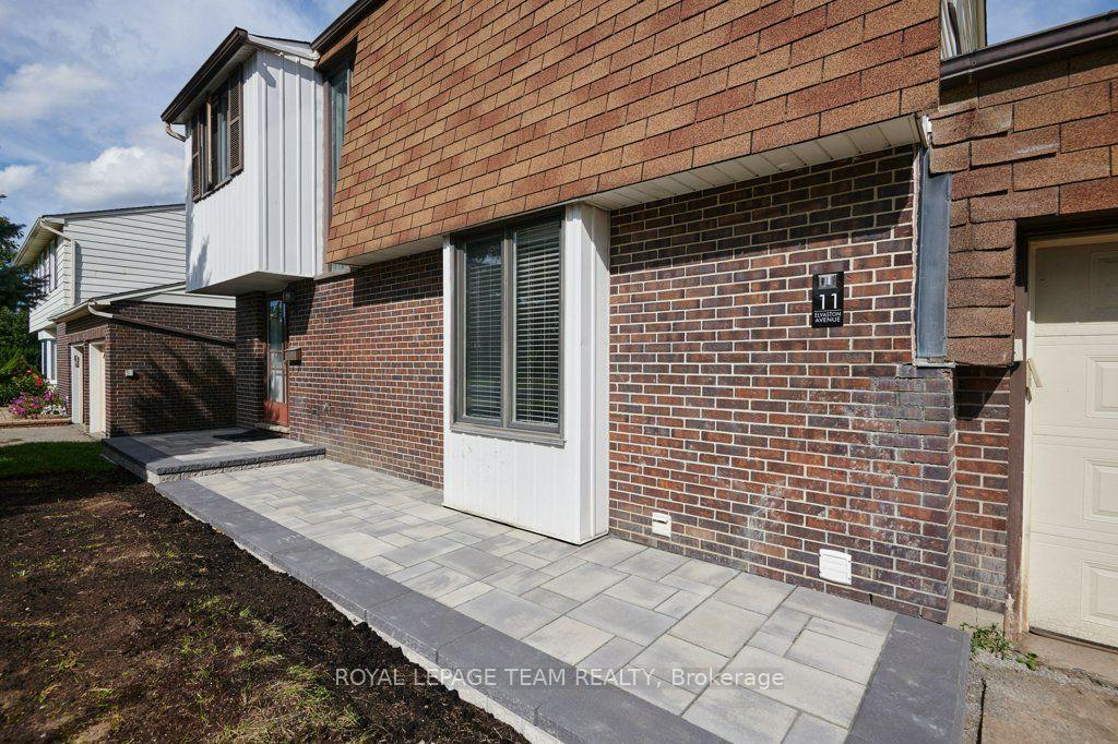 Photo 2 of 11 Elvaston Avenue, Ottawa, Craig Henry/Woodvale — HOMEH