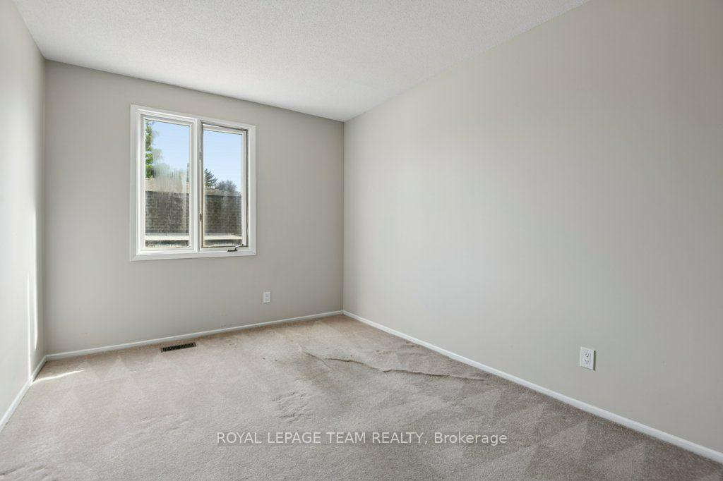 Photo 19 of 11 Elvaston Avenue, Ottawa, Craig Henry/Woodvale — HOMEH