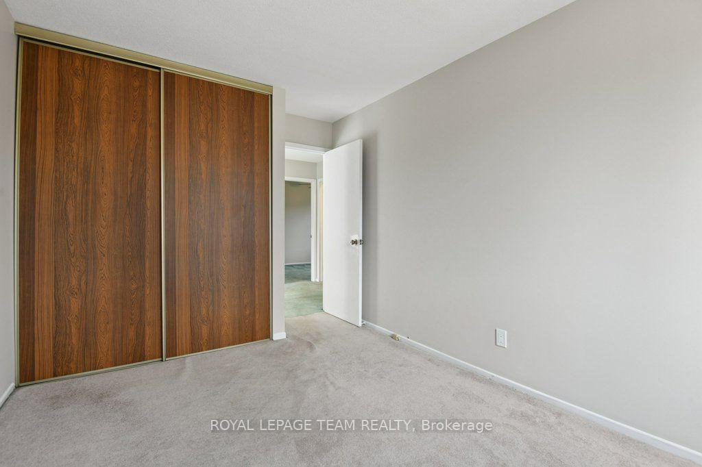 Photo 20 of 11 Elvaston Avenue, Ottawa, Craig Henry/Woodvale — HOMEH