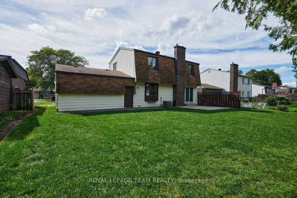 Photo 31 of 11 Elvaston Avenue, Ottawa, Craig Henry/Woodvale — HOMEH