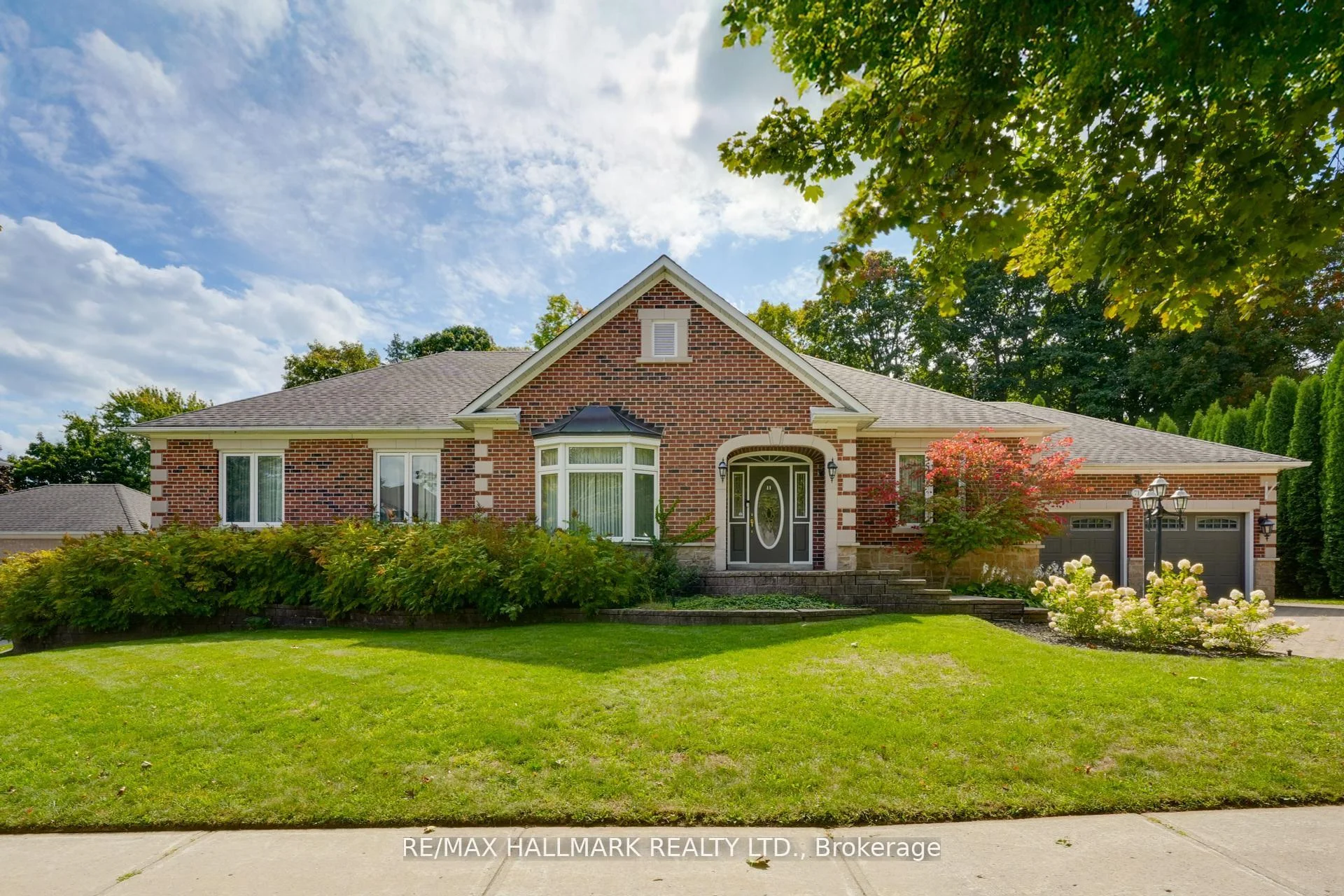 Photo 2 of 71 Willow Farm Lane, Aurora, Hills of St Andrew — HOMEH