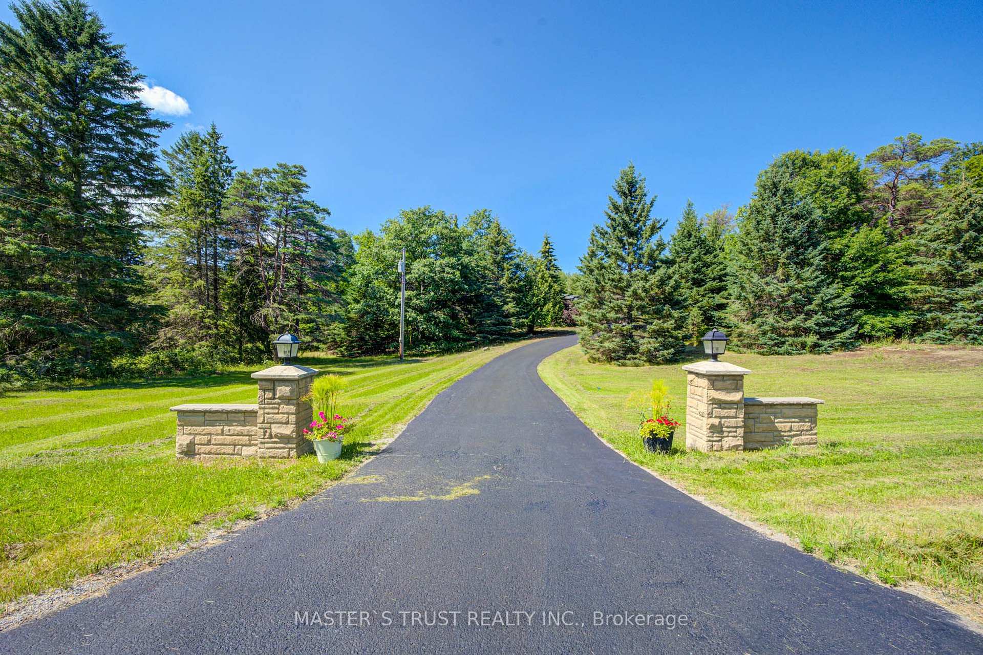 Photo 46 of 3896 St John's Side Road, Whitchurch-Stouffville, Stouffville — HOMEH