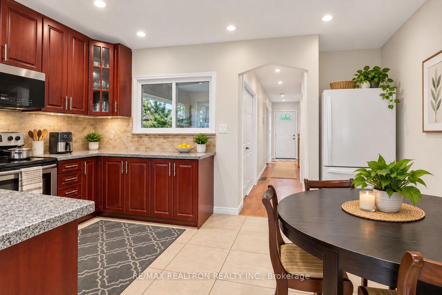 Photo 14 of 1657 Keele Street, Toronto, Keelesdale-Eglinton West — HOMEH
