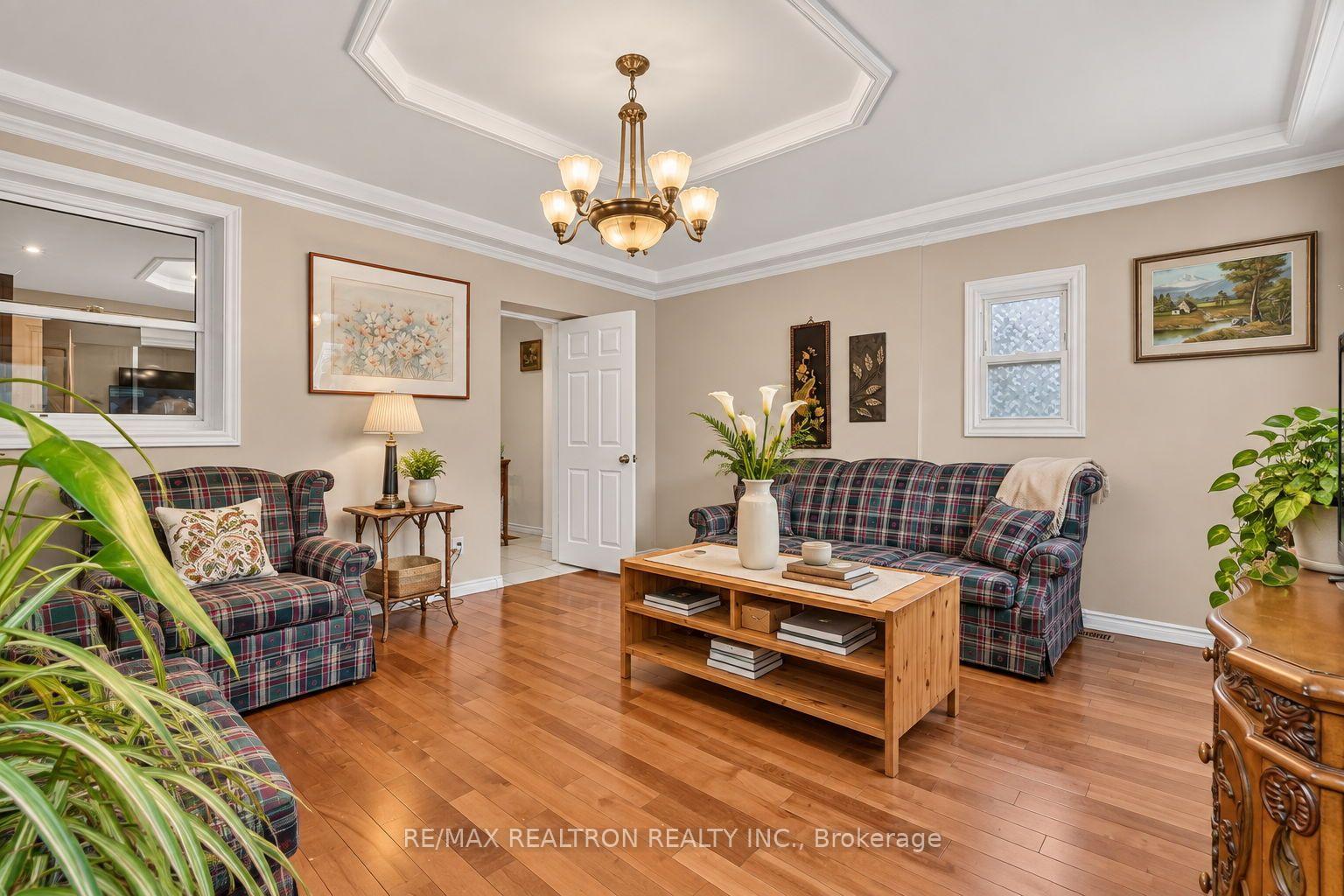 Photo 16 of 1657 Keele Street, Toronto, Keelesdale-Eglinton West — HOMEH