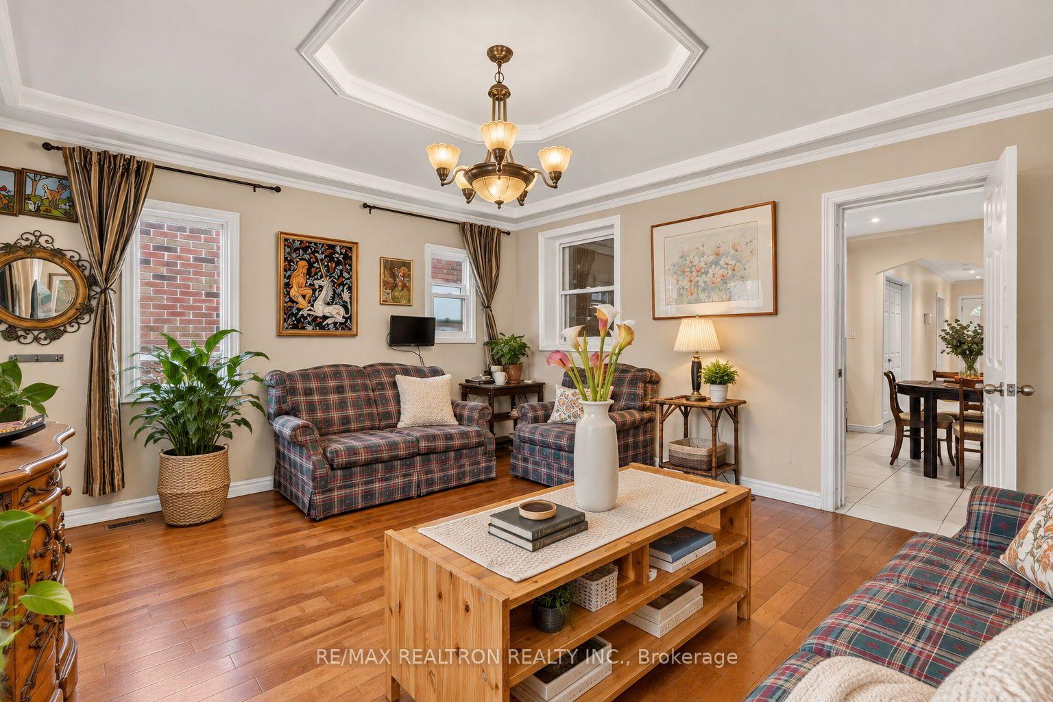 Photo 17 of 1657 Keele Street, Toronto, Keelesdale-Eglinton West — HOMEH