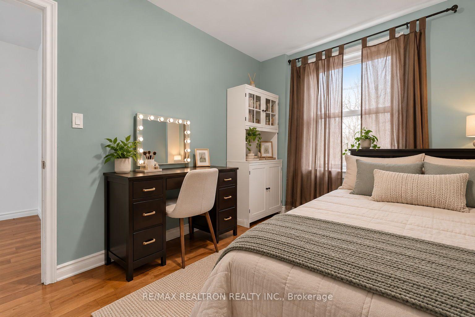 Photo 23 of 1657 Keele Street, Toronto, Keelesdale-Eglinton West — HOMEH