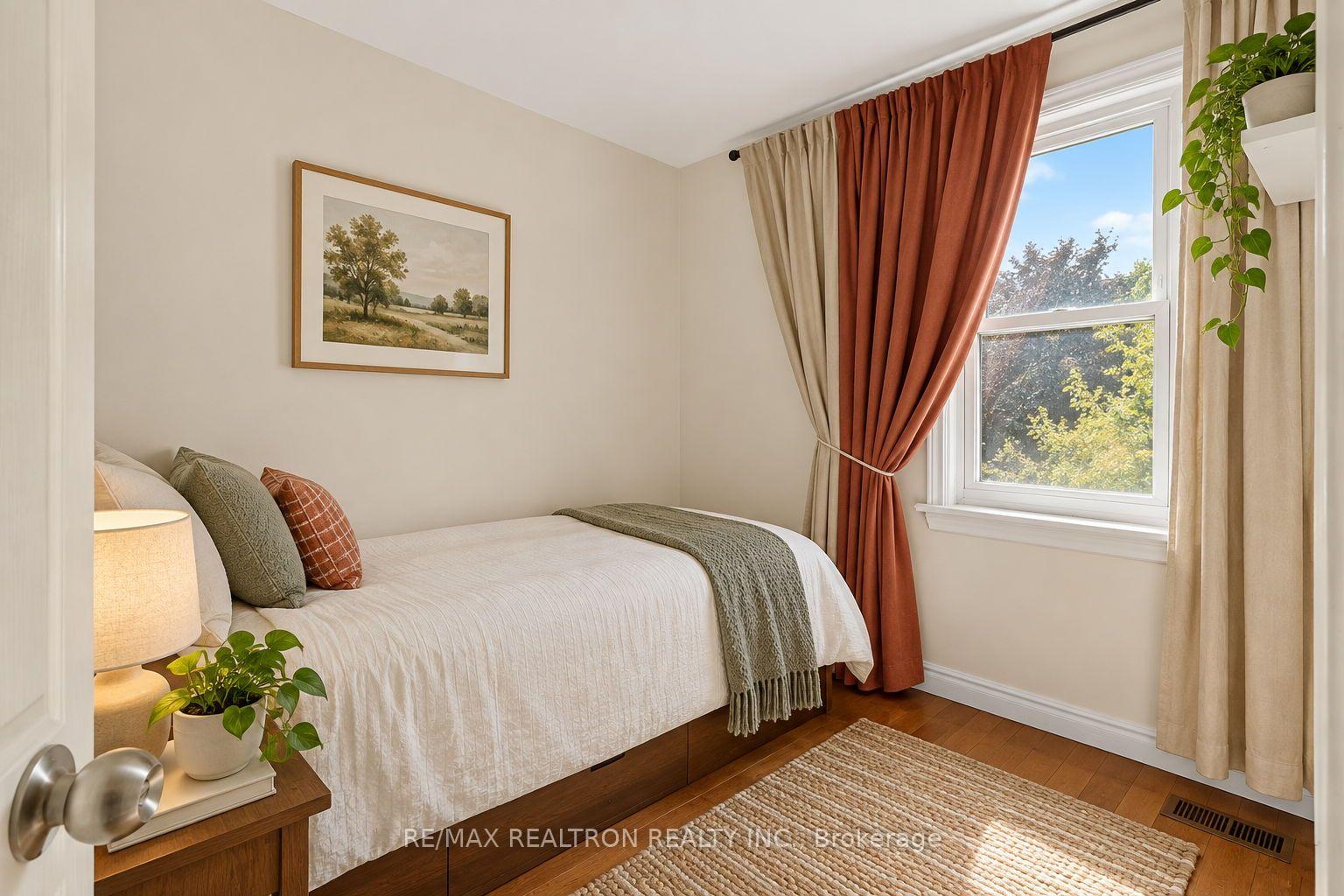 Photo 27 of 1657 Keele Street, Toronto, Keelesdale-Eglinton West — HOMEH