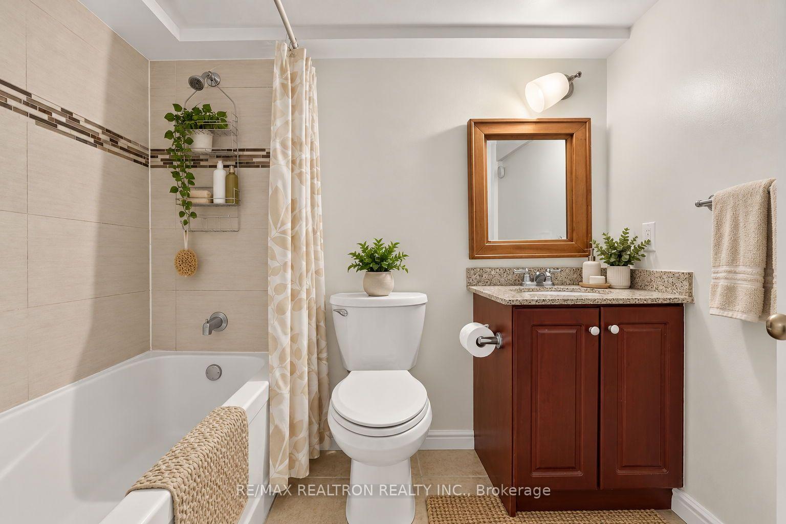 Photo 34 of 1657 Keele Street, Toronto, Keelesdale-Eglinton West — HOMEH