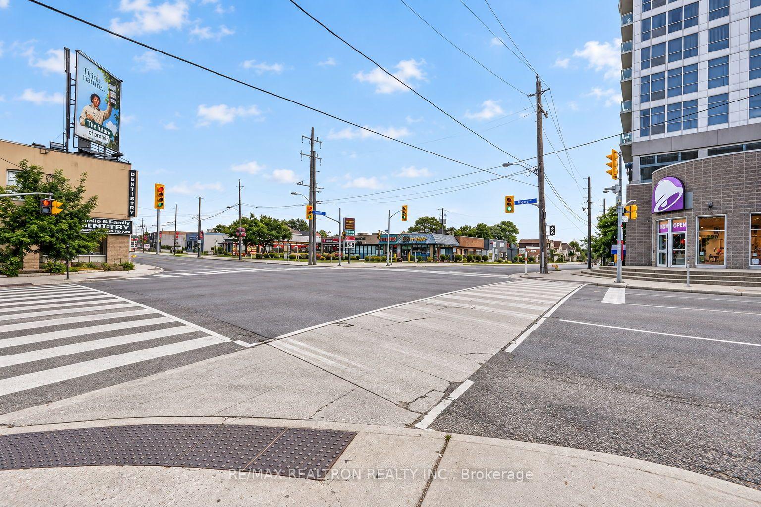 Photo 41 of 1657 Keele Street, Toronto, Keelesdale-Eglinton West — HOMEH