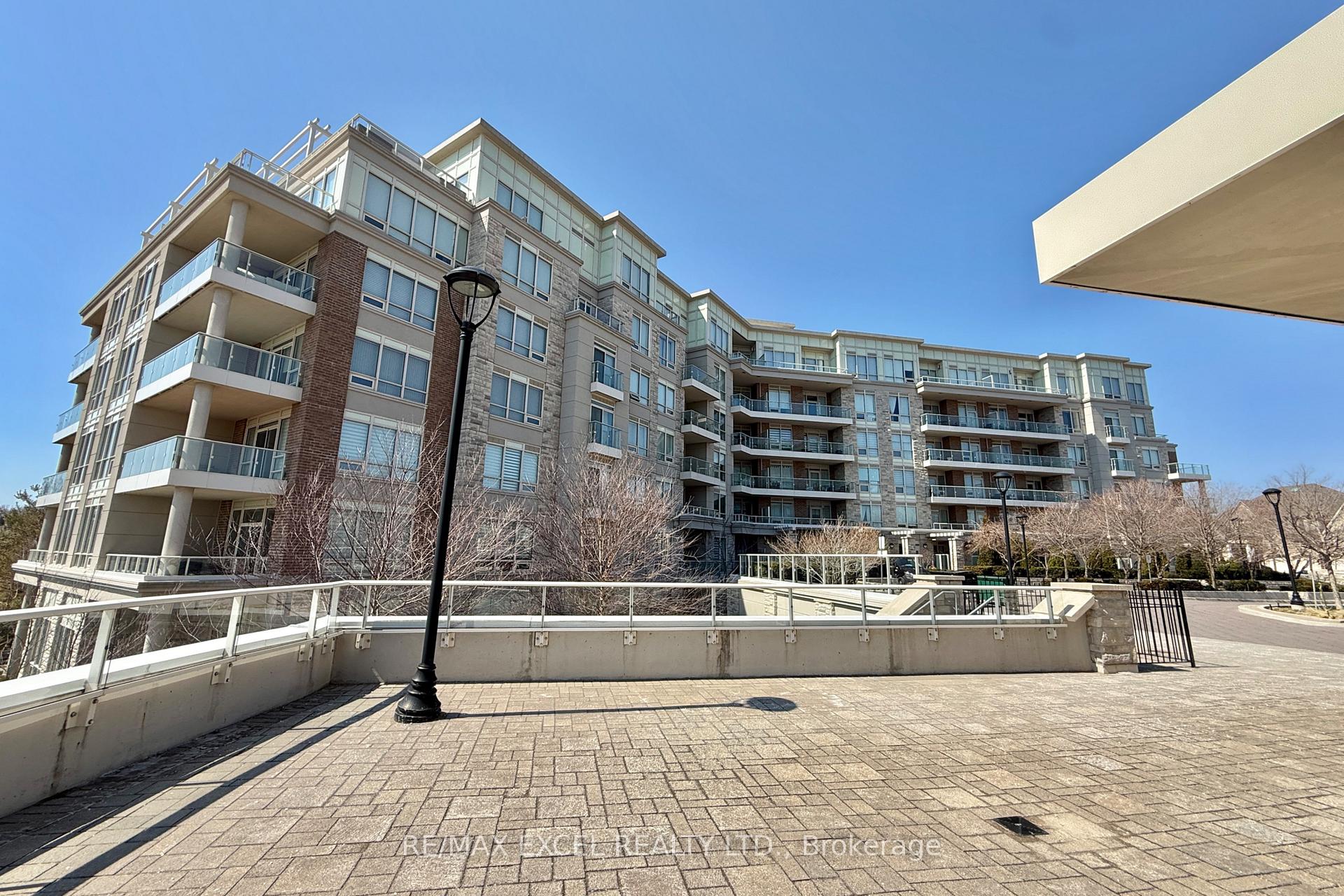 Photo 4 of Unit 208, 9 Stollery Pond Crescent, Markham, Angus Glen — HOMEH