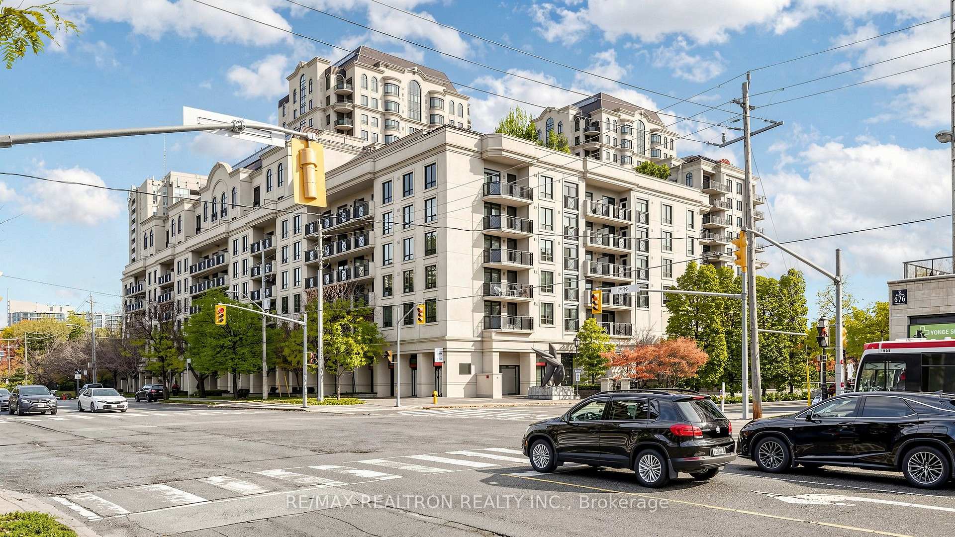 Photo 3 of Unit 412, 650 Sheppard Avenue E, North York, Bayview Village — HOMEH