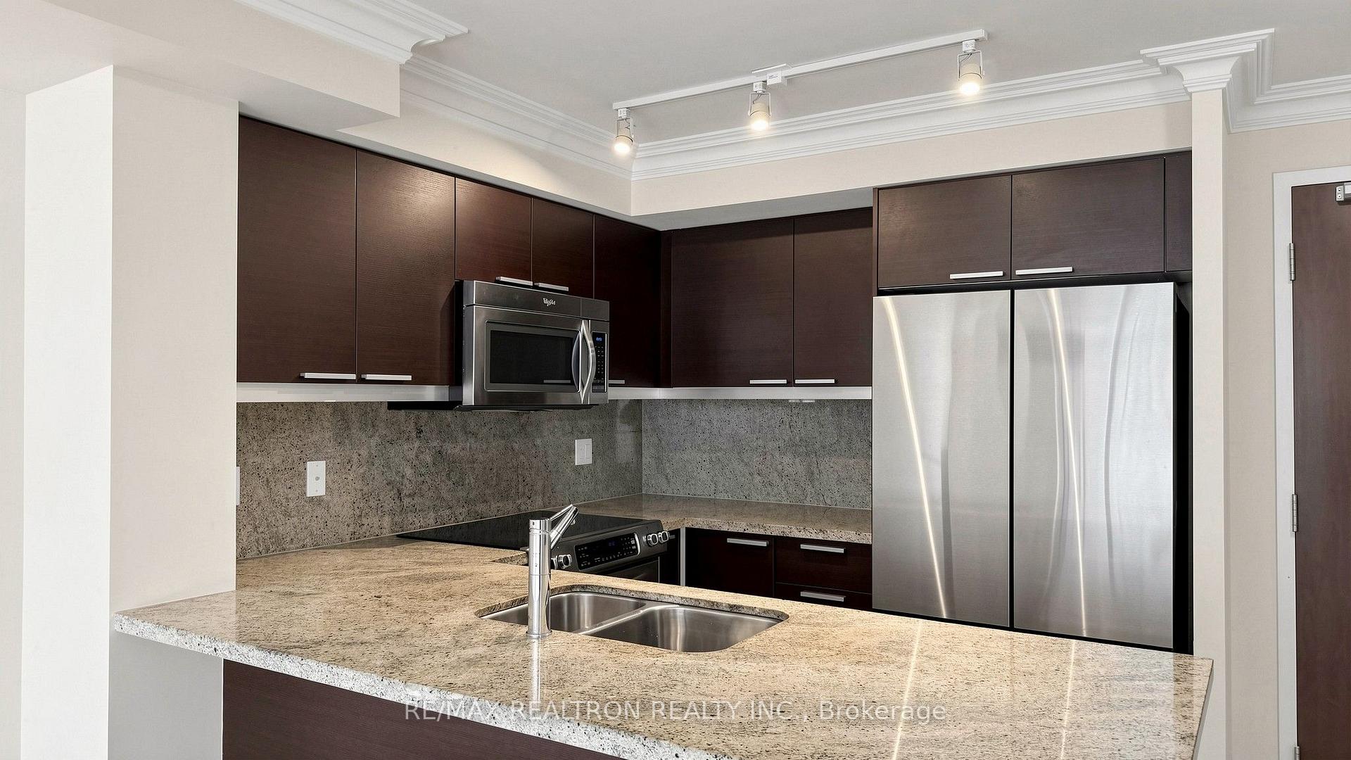 Photo 17 of Unit 412, 650 Sheppard Avenue E, North York, Bayview Village — HOMEH
