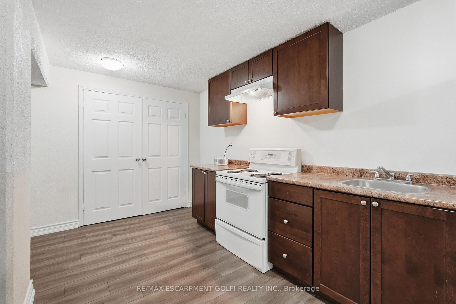 Photo 45 of 2180 Dixie Road, Mississauga, Lakeview — HOMEH