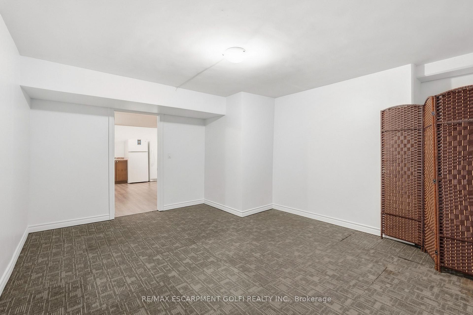 Photo 53 of 2180 Dixie Road, Mississauga, Lakeview — HOMEH