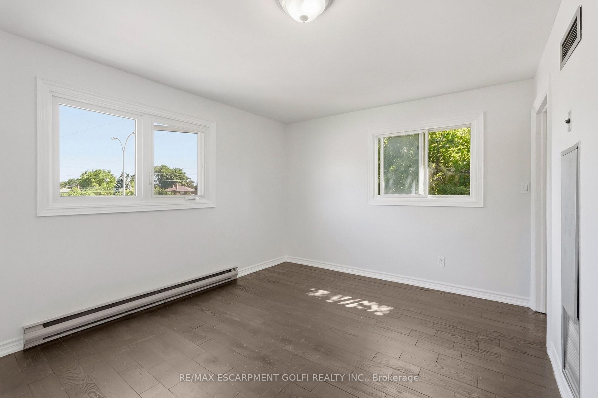 Photo 63 of 2180 Dixie Road, Mississauga, Lakeview — HOMEH