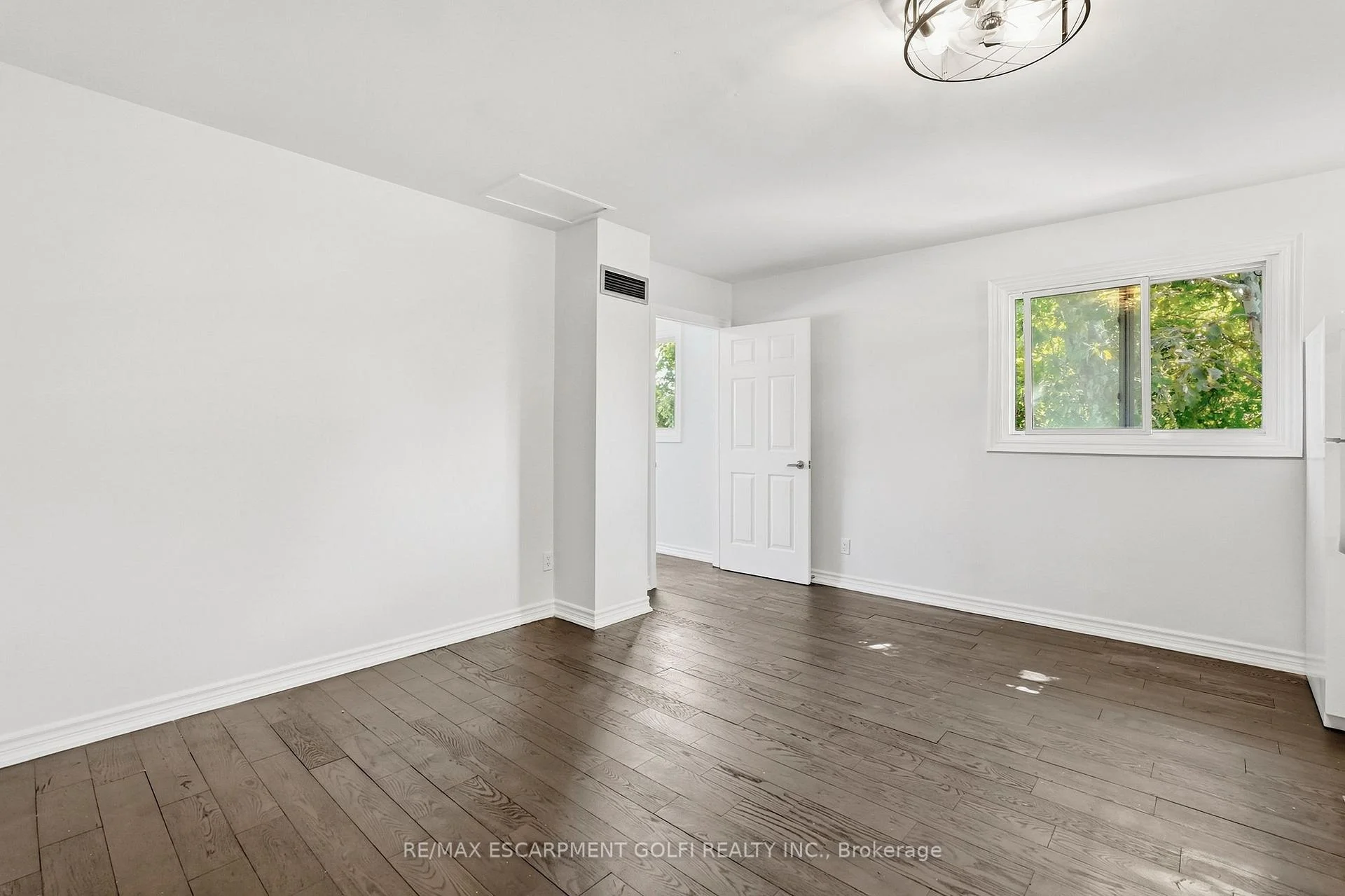Photo 58 of 2180 Dixie Road, Mississauga, Lakeview — HOMEH