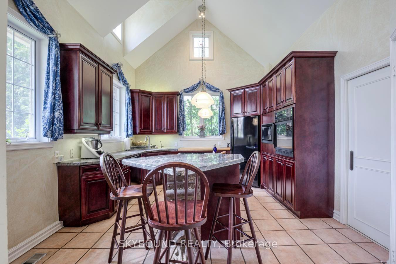 Photo 14 of 58 Kirk Drive, Markham, Royal Orchard — HOMEH