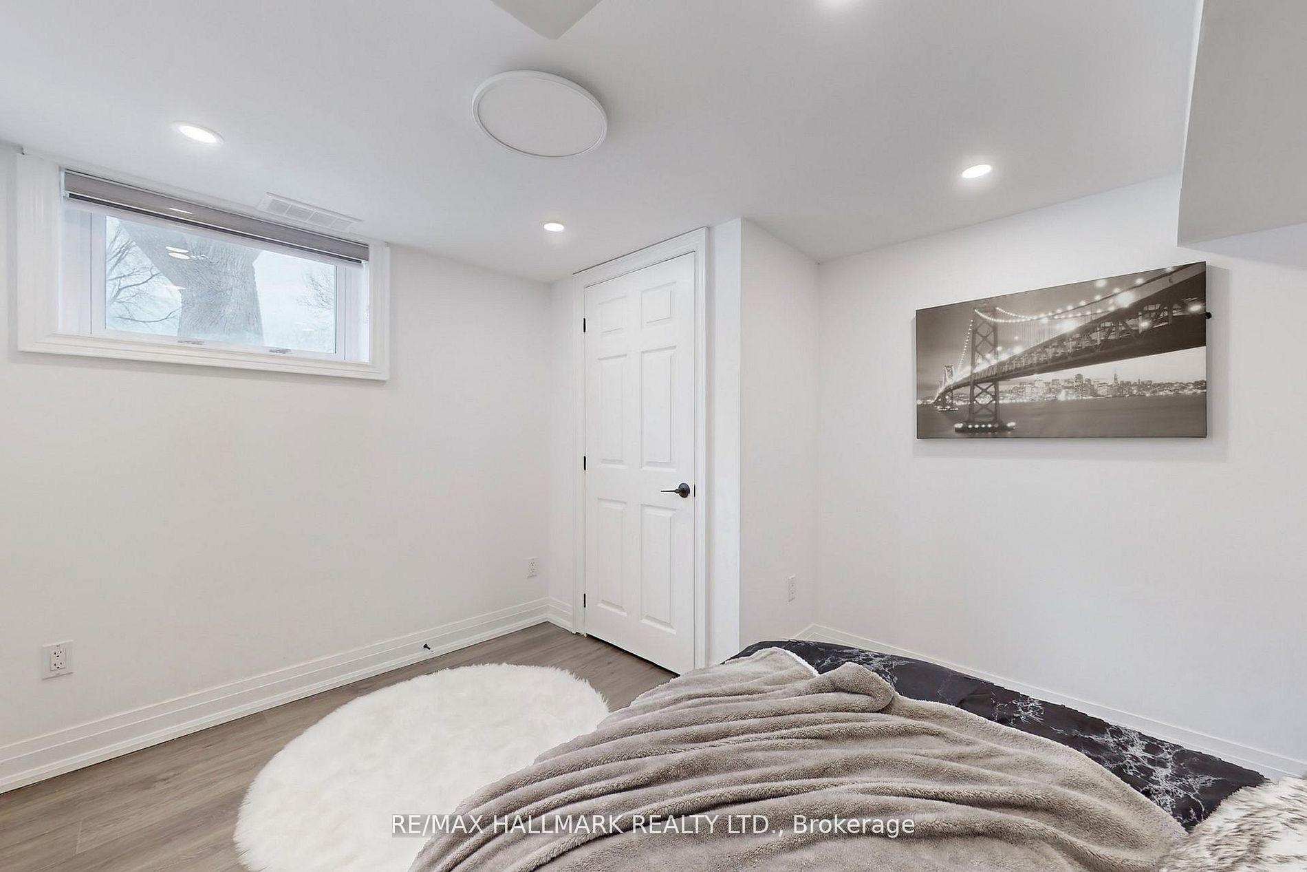 Photo 35 of 24 Cresser Avenue, Whitby, Rural Whitby — HOMEH