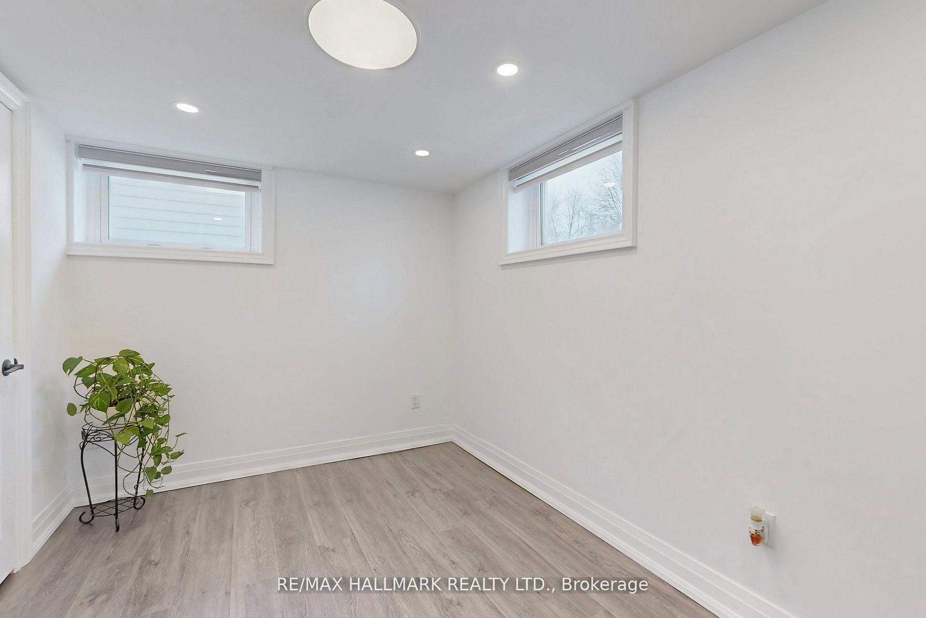 Photo 36 of 24 Cresser Avenue, Whitby, Rural Whitby — HOMEH