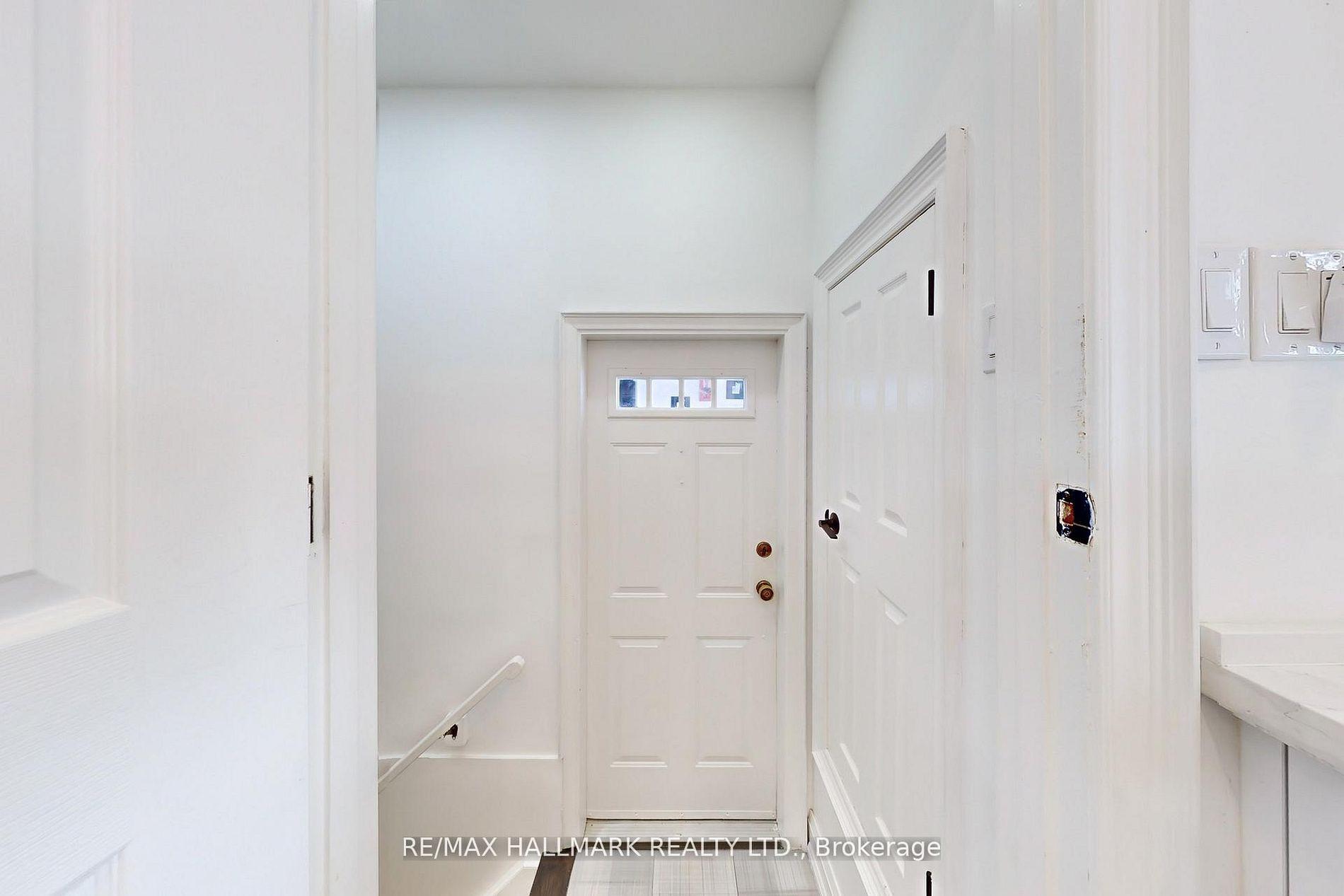 Photo 40 of 24 Cresser Avenue, Whitby, Rural Whitby — HOMEH