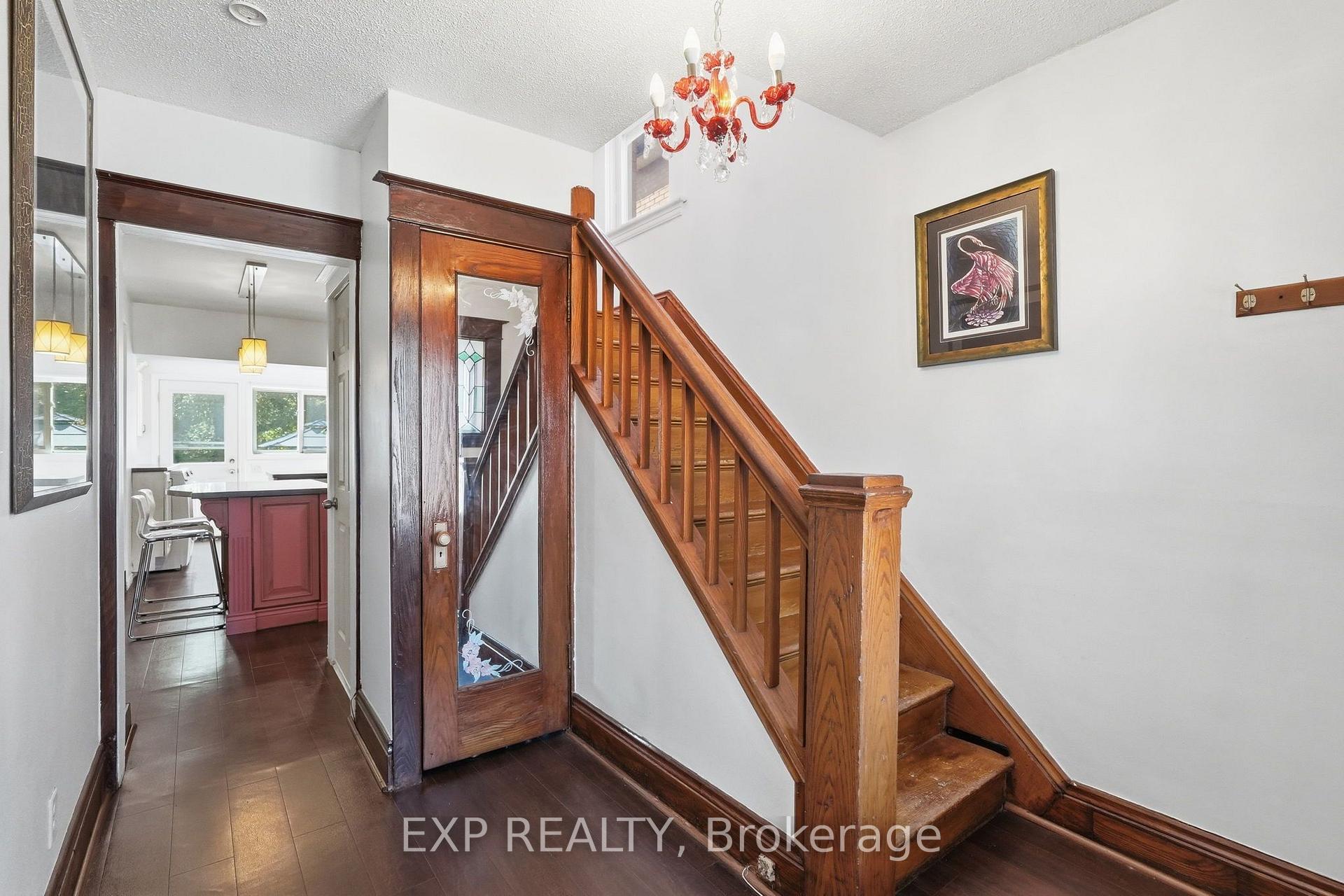 Photo 6 of 146 Ottawa Street S, Hamilton, Delta — HOMEH