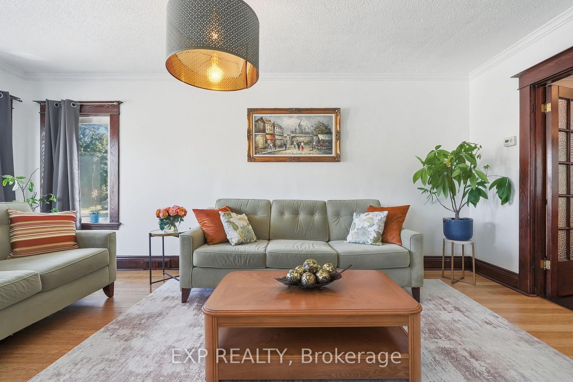 Photo 7 of 146 Ottawa Street S, Hamilton, Delta — HOMEH
