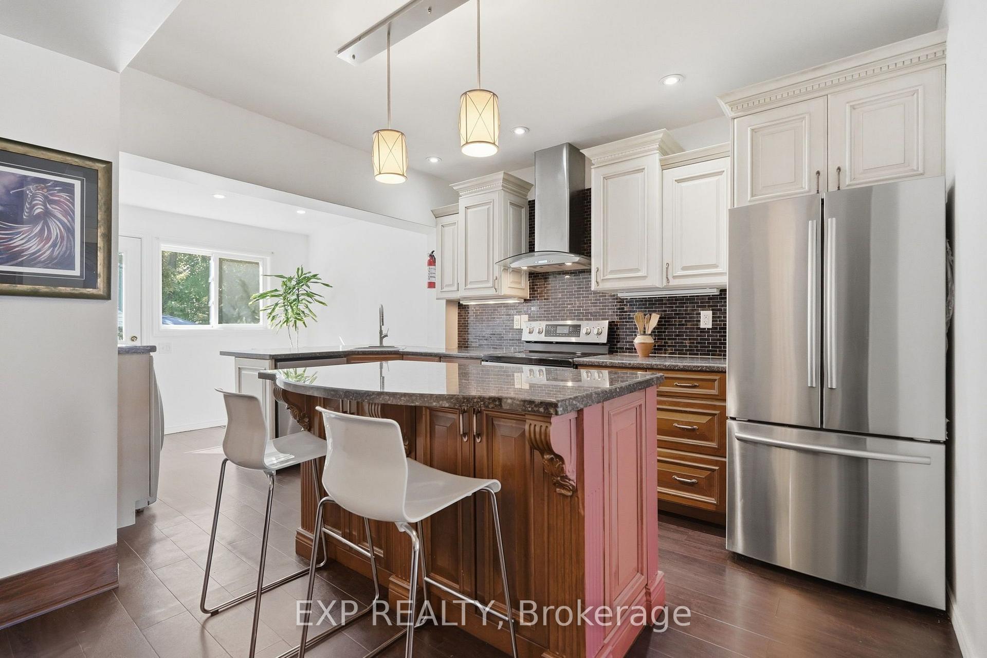 Photo 13 of 146 Ottawa Street S, Hamilton, Delta — HOMEH