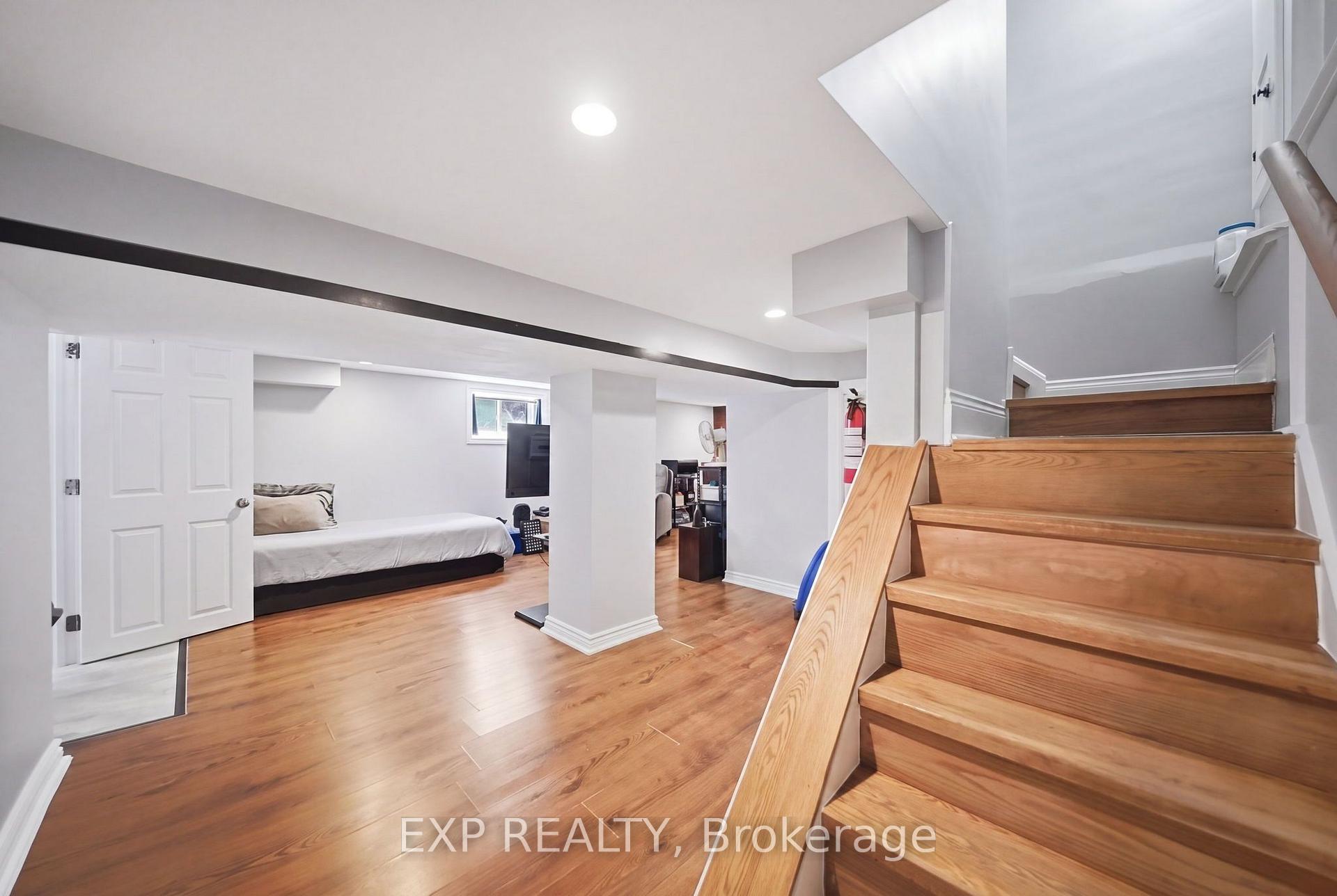 Photo 26 of 146 Ottawa Street S, Hamilton, Delta — HOMEH