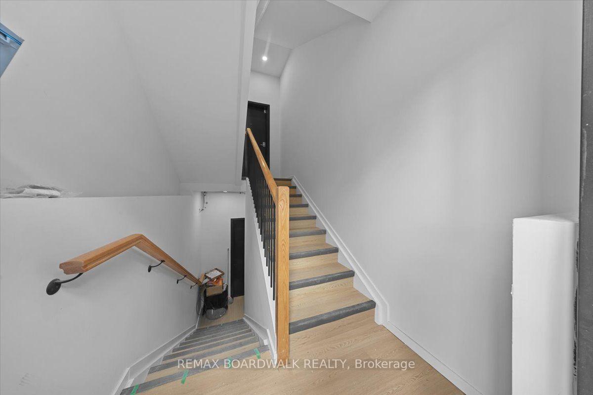 Photo 3 of Unit Unit 1, 315 Savard Avenue, Ottawa, Vanier — HOMEH