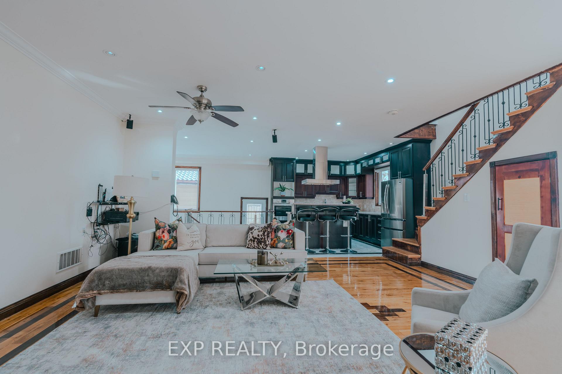Photo 14 of 3257 Monica Drive, Mississauga, Malton — HOMEH