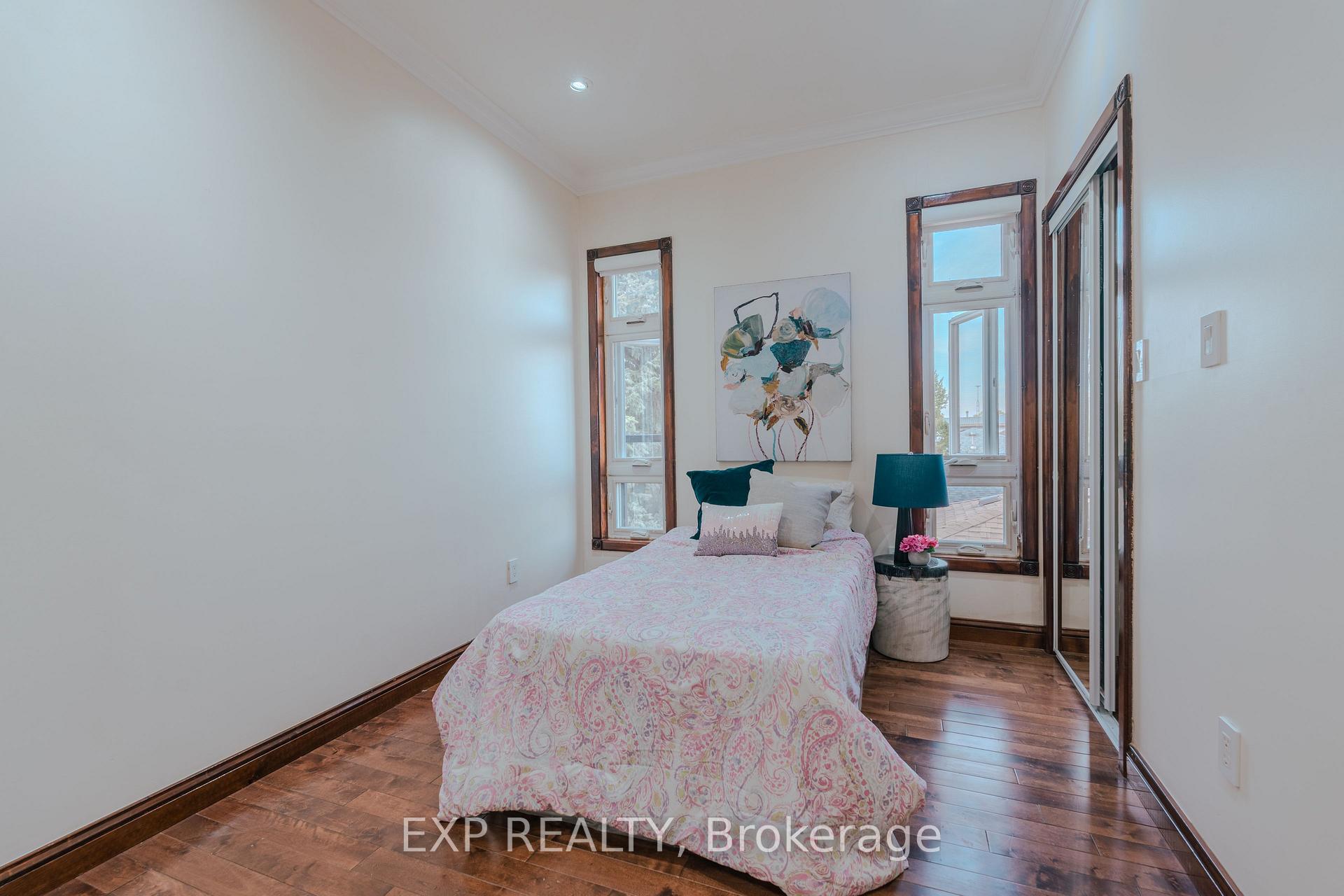 Photo 18 of 3257 Monica Drive, Mississauga, Malton — HOMEH