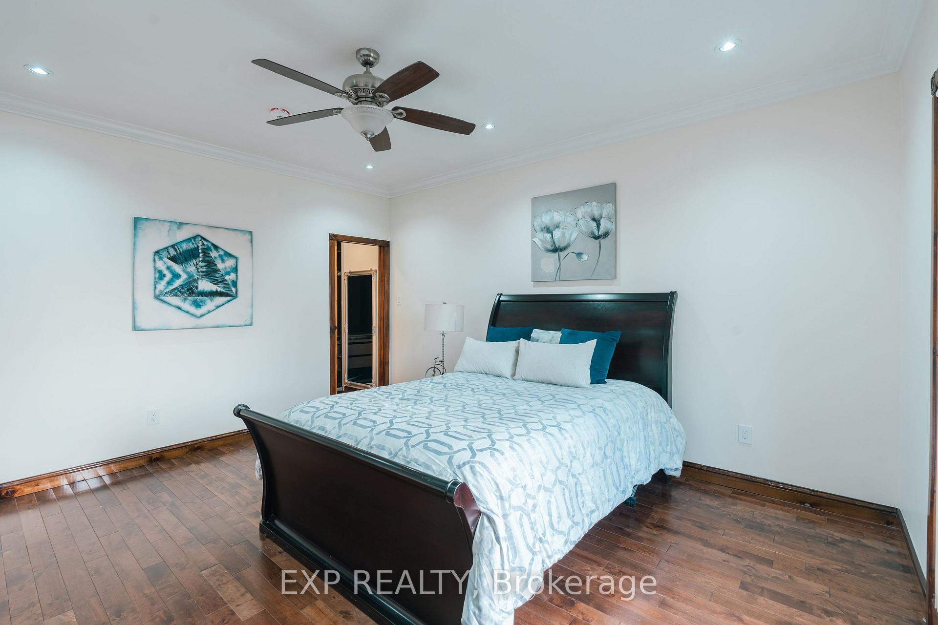 Photo 22 of 3257 Monica Drive, Mississauga, Malton — HOMEH