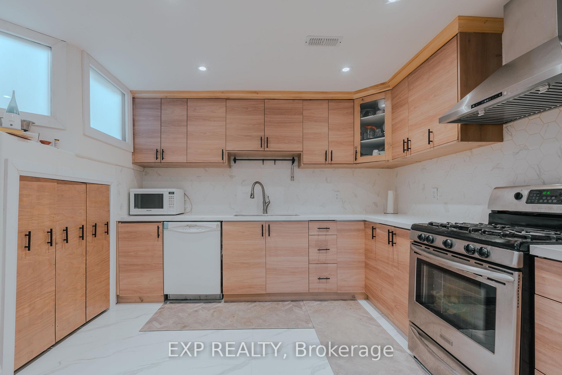 Photo 42 of 3257 Monica Drive, Mississauga, Malton — HOMEH
